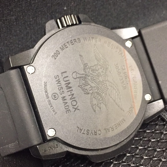 Luminox watch 3051.bo brand new in box with manual - Picture 4 of 4